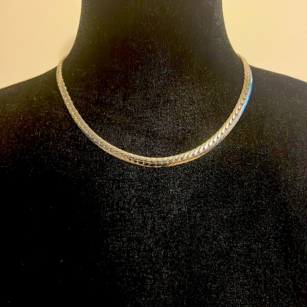 Women’s Silver Necklace